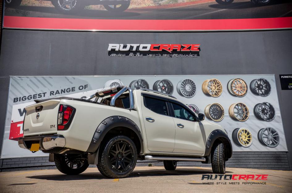 NISSAN NAVARA RAMPAGE SATIN BLACK